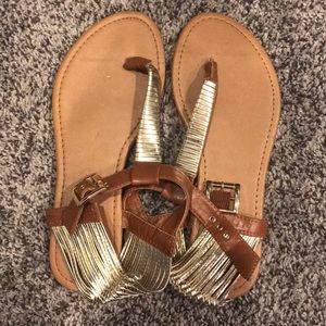 Forever 21 tan and gold sandals